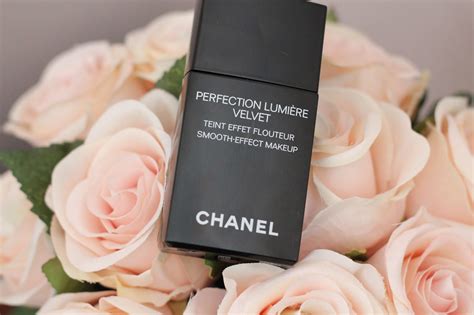 chanel perfection lumiere velvet foundation review|Chanel perfection lumiere discontinued.